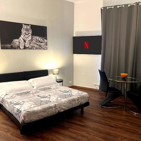 Milanoflats - New Beautiful Fully Equipped Studio Apartment With A View Of Piazza San Camillo - 5 Minutes From Central Station, M2, M3, Airport Shuttle Exterior photo