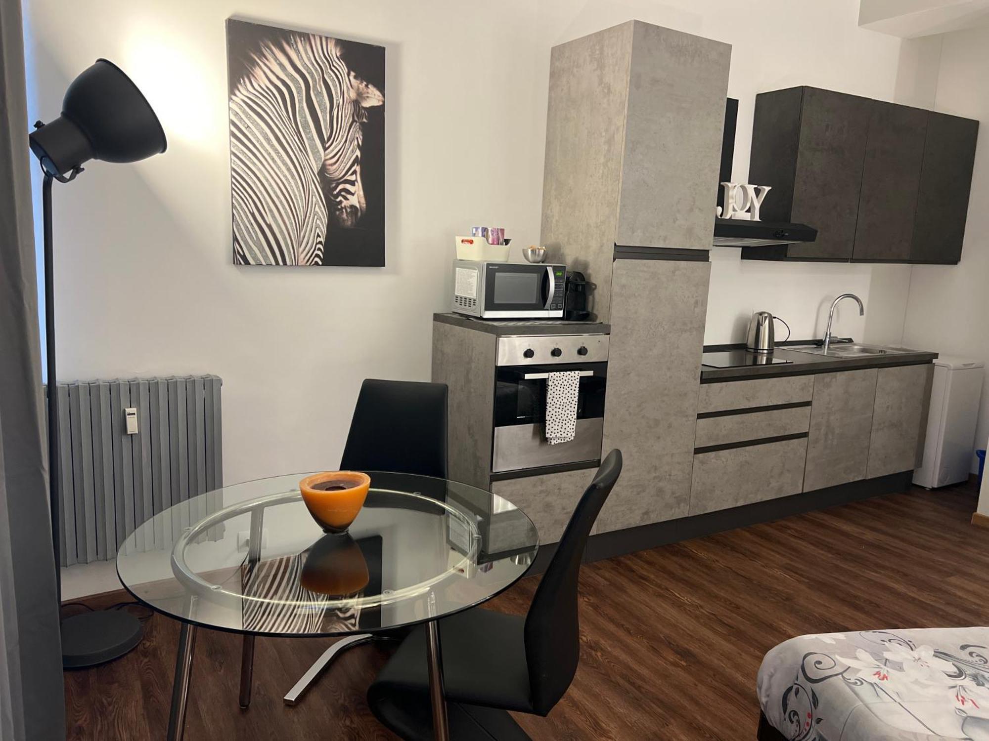 Milanoflats - New Beautiful Fully Equipped Studio Apartment With A View Of Piazza San Camillo - 5 Minutes From Central Station, M2, M3, Airport Shuttle Exterior photo