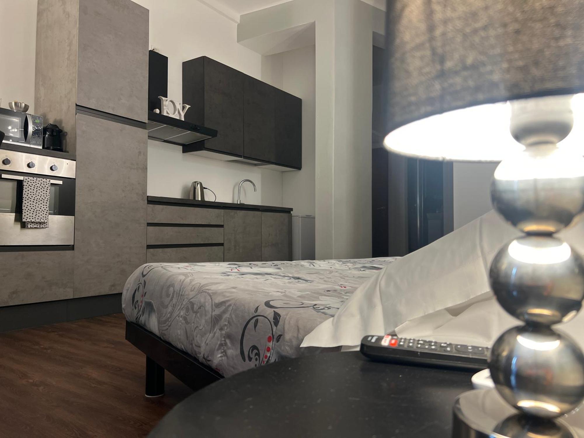 Milanoflats - New Beautiful Fully Equipped Studio Apartment With A View Of Piazza San Camillo - 5 Minutes From Central Station, M2, M3, Airport Shuttle Exterior photo