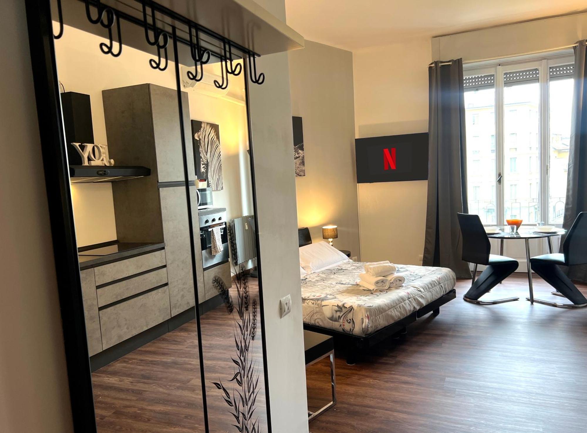 Milanoflats - New Beautiful Fully Equipped Studio Apartment With A View Of Piazza San Camillo - 5 Minutes From Central Station, M2, M3, Airport Shuttle Exterior photo